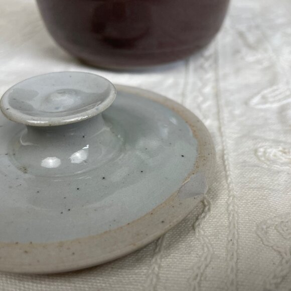 Vintage Fulham Honey Jar - Signed - Made in Canada - Picture 4 of 8